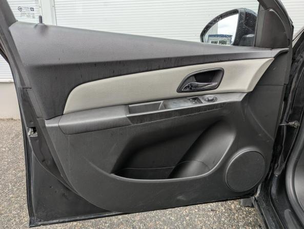 Chevrolet Cruze I Рестайлинг с пробегом 2013 года, цена 640 000 рублей, 246342 км, универсал, Автокод Объявления