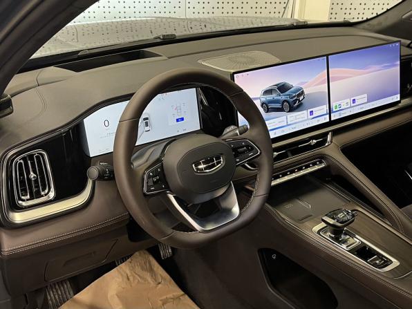 Geely Monjaro I Рестайлинг с пробегом 2026 года, цена 4 852 190 рублей, 10 км, внедорожник, Автокод Объявления