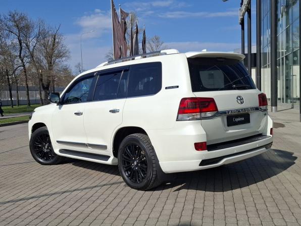 Toyota Land Cruiser 200 Series Рестайлинг 2 с пробегом 2017 года, цена 6 998 000 рублей, 115194 км, внедорожник, Автокод Объявления