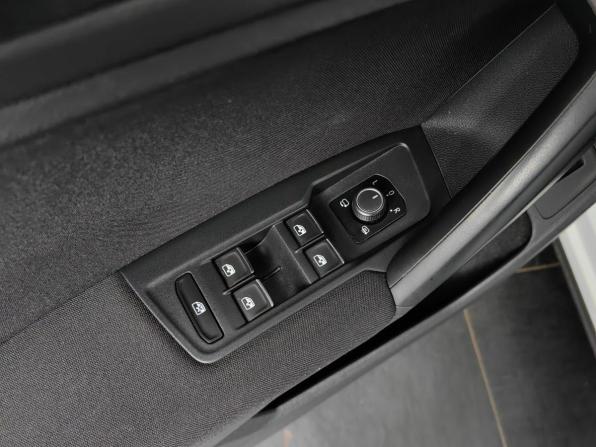 Volkswagen Tiguan II с пробегом 2019 года, цена 2 649 000 рублей, 97158 км, внедорожник, Автокод Объявления