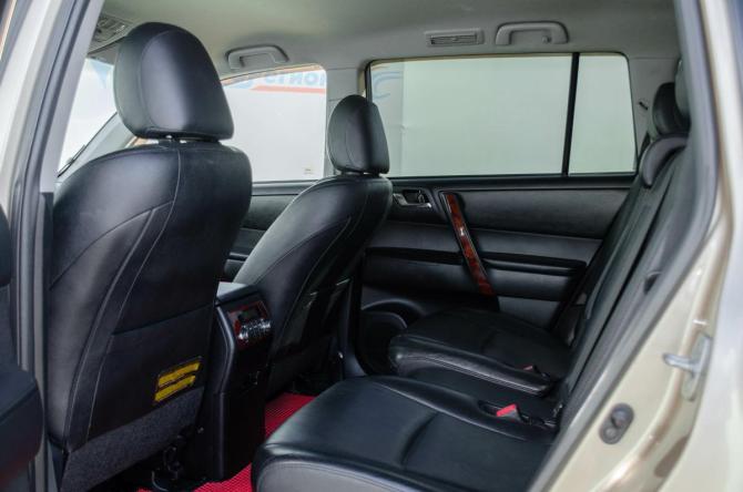Toyota Highlander II (XU40) Рестайлинг с пробегом 2012 года, цена 1 999 000 рублей, 223000 км, внедорожник, Автокод Объявления