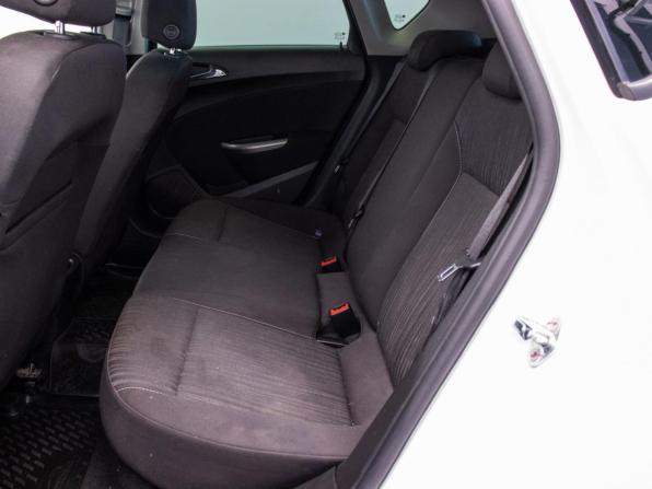 Opel Astra J с пробегом 2011 года, цена 606 000 рублей, 149724 км, хэтчбек, Автокод Объявления