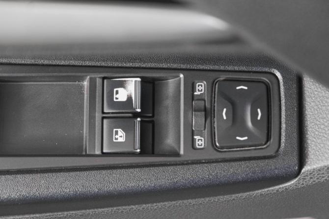 Lada (ВАЗ) Vesta I с пробегом 2019 года, цена 999 000 рублей, 57000 км, седан, Автокод Объявления