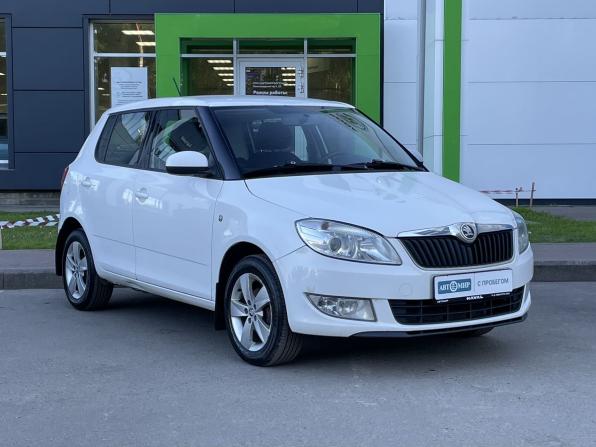 Skoda Fabia II Рестайлинг с пробегом 2013 года, цена 499 000 рублей, 212441 км, хэтчбек, Автокод Объявления