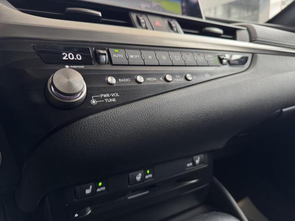 Lexus ES VII с пробегом 2020 года, цена 3 594 000 рублей, 124542 км, седан, Автокод Объявления