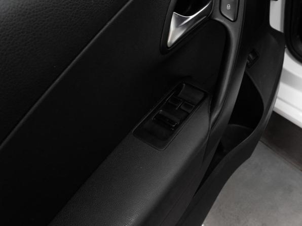 Volkswagen Polo V Рестайлинг с пробегом 2020 года, цена 1 099 000 рублей, 134963 км, седан, Автокод Объявления