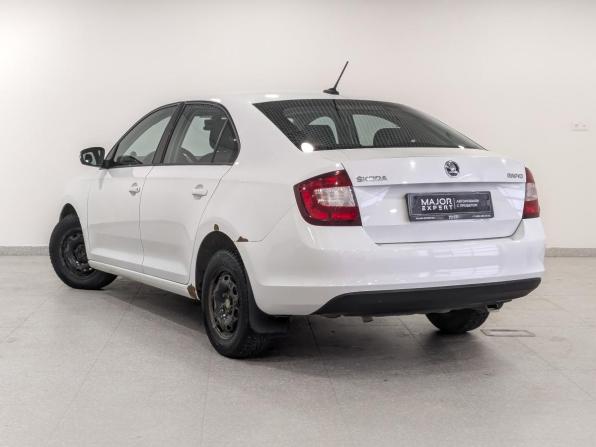 Skoda Rapid I Рестайлинг с пробегом 2019 года, цена 900 000 рублей, 190199 км, лифтбек, Автокод Объявления