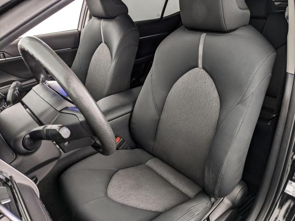 Toyota Camry VIII (XV70) Рестайлинг с пробегом 2021 года, цена 2 590 000 рублей, 120101 км, седан, Автокод Объявления