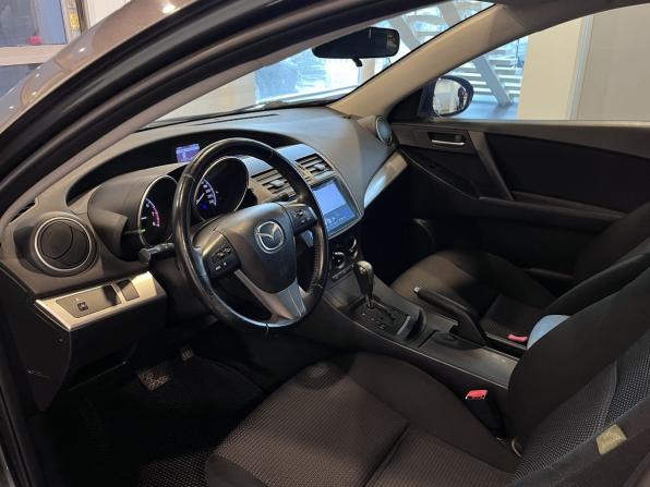 Mazda 3 II (BL) Рестайлинг с пробегом 2012 года, цена 965 000 рублей, 139787 км, хэтчбек, Автокод Объявления