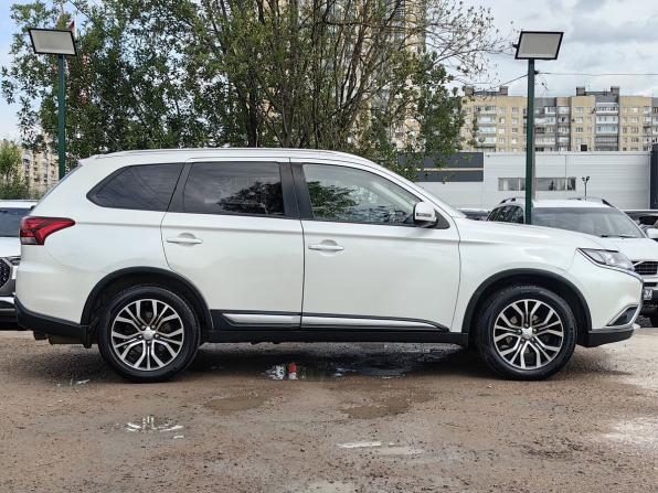 Mitsubishi Outlander III Рестайлинг с пробегом 2015 года, цена 1 129 000 рублей, 308000 км, внедорожник, Автокод Объявления