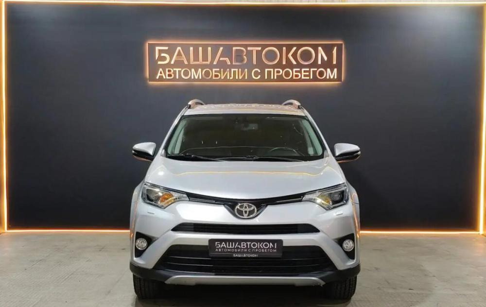 Toyota RAV4 IV (XA40) Рестайлинг Уфа  - изображение 2