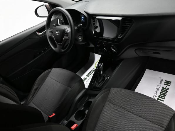 Hyundai Solaris II с пробегом 2019 года, цена 1 195 000 рублей, 125318 км, седан, Автокод Объявления