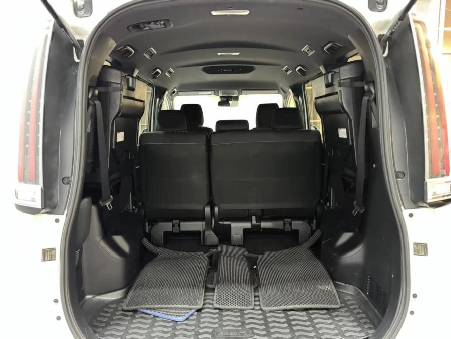 Toyota Noah III (R80) Рестайлинг Красноярск  - изображение 15