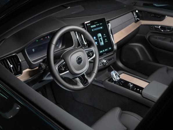 Новый Volvo XC90 II Рестайлинг 2 2026 года, цена 11 200 000 рублей, внедорожник, Автокод Объявления