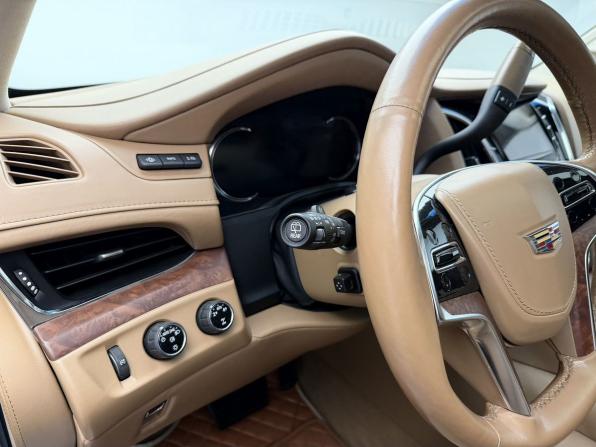 Cadillac Escalade IV с пробегом 2015 года, цена 3 849 000 рублей, 129000 км, внедорожник, Автокод Объявления