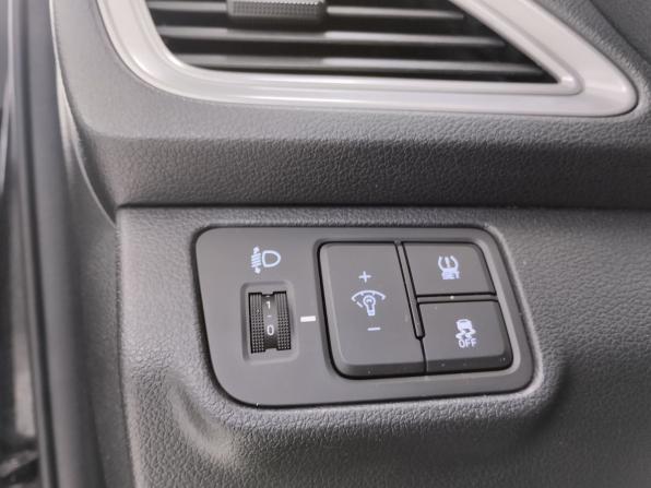 Hyundai Solaris II с пробегом 2019 года, цена 1 200 000 рублей, 105084 км, седан, Автокод Объявления