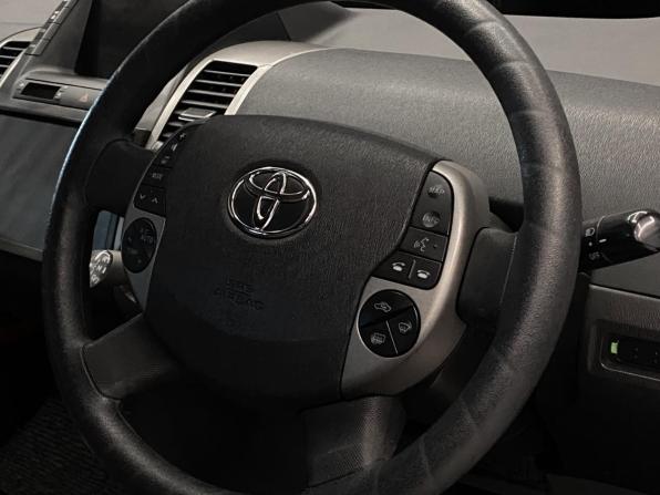 Toyota Prius II Рестайлинг (XW20) с пробегом 2009 года, цена 939 000 рублей, 100000 км, лифтбек, Автокод Объявления