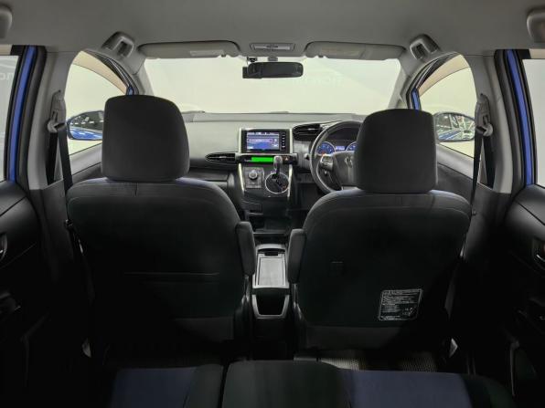 Toyota Wish II Рестайлинг с пробегом 2015 года, цена 1 600 000 рублей, 117641 км, минивэн, Автокод Объявления