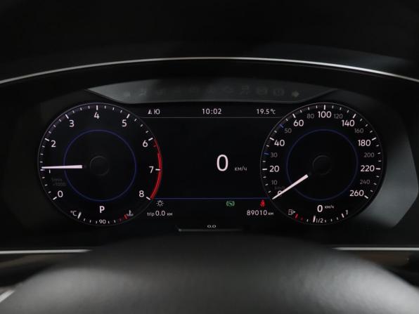 Volkswagen Tiguan II с пробегом 2018 года, цена 3 350 000 рублей, 89000 км, внедорожник, Автокод Объявления
