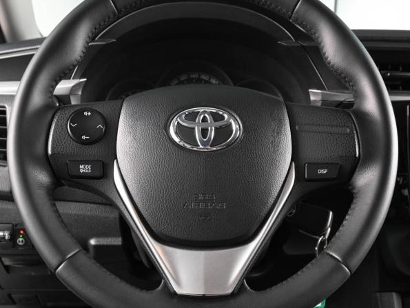 Toyota Corolla XI (E160 E170 E180) с пробегом 2015 года, цена 1 390 000 рублей, 138380 км, седан, Автокод Объявления