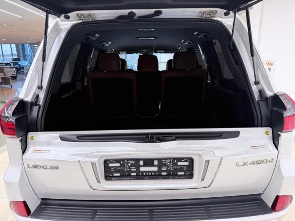 Lexus LX III Рестайлинг 2 с пробегом 2019 года, цена 10 200 000 рублей, 105745 км, внедорожник, Автокод Объявления