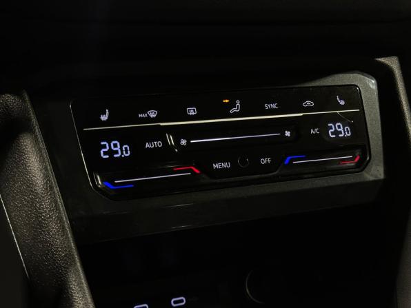 Volkswagen Tiguan II Рестайлинг с пробегом 2021 года, цена 3 350 000 рублей, 145519 км, внедорожник, Автокод Объявления