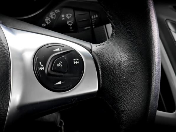 Ford Focus III с пробегом 2015 года, цена 875 000 рублей, 137938 км, универсал, Автокод Объявления