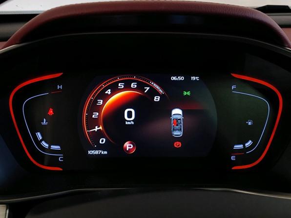 Geely Coolray I с пробегом 2023 года, цена 1 749 000 рублей, 10587 км, внедорожник, Автокод Объявления