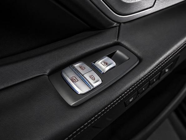 BMW 7 серии VI (G11/G12) Рестайлинг с пробегом 2019 года, цена 6 499 000 рублей, 95174 км, седан, Автокод Объявления