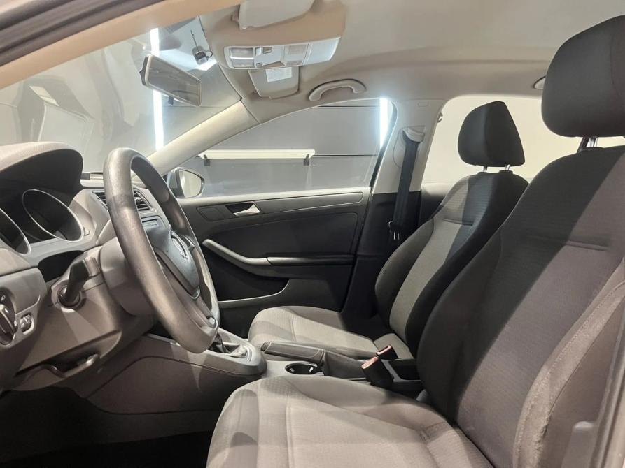 Volkswagen Jetta VI Рестайлинг Новосибирск  - изображение 12