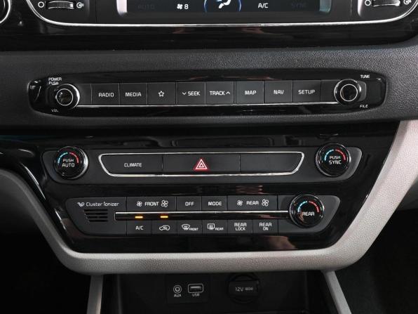 Kia Carnival III с пробегом 2020 года, цена 3 549 000 рублей, 55768 км, минивэн, Автокод Объявления