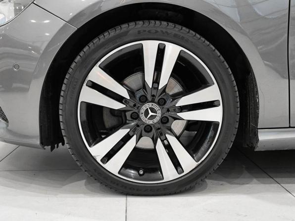Mercedes-Benz A-Класс III (W176) Рестайлинг с пробегом 2016 года, цена 1 640 000 рублей, 106227 км, хэтчбек, Автокод Объявления