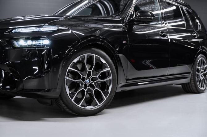 Новый BMW X7 I (G07) Рестайлинг 2026 года, цена 17 600 000 рублей, внедорожник, Автокод Объявления