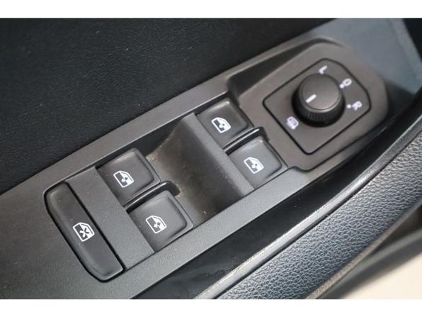 Skoda Karoq I с пробегом 2020 года, цена 1 982 600 рублей, 123769 км, внедорожник, Автокод Объявления