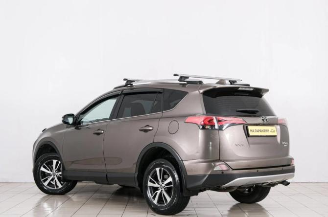 Toyota RAV4 IV (XA40) Рестайлинг с пробегом 2018 года, цена 2 599 000 рублей, 137034 км, внедорожник, Автокод Объявления