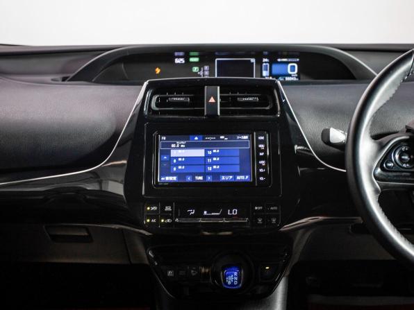 Toyota Prius IV Рестайлинг (XW50) с пробегом 2019 года, цена 1 880 000 рублей, 92751 км, лифтбек, Автокод Объявления