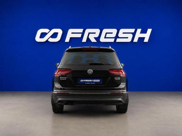Volkswagen Tiguan II с пробегом 2017 года, цена 2 647 444 рубля, 97192 км, внедорожник, Автокод Объявления