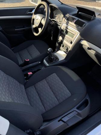 Skoda Octavia II (A5) Рестайлинг с пробегом 2013 года, цена 550 000 рублей, 296326 км, лифтбек, Автокод Объявления