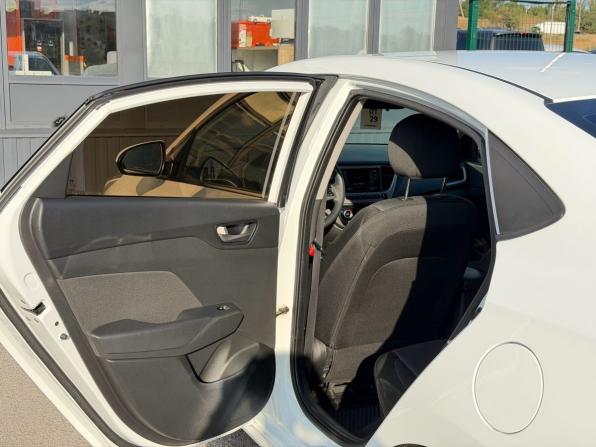 Hyundai Solaris II с пробегом 2018 года, цена 1 497 000 рублей, 126350 км, седан, Автокод Объявления