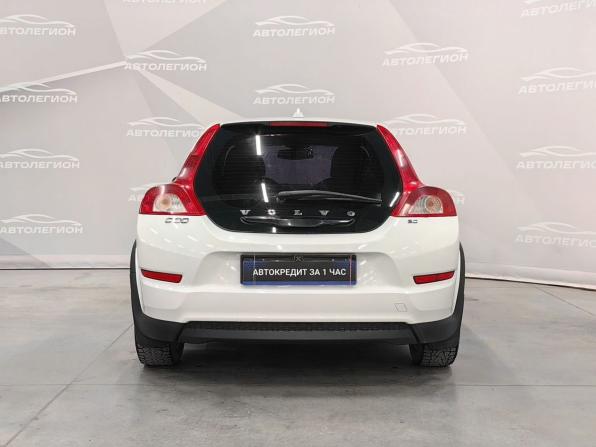 Volvo C30 I Рестайлинг с пробегом 2011 года, цена 800 000 рублей, 215401 км, хэтчбек, Автокод Объявления