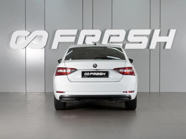 Skoda Superb III с пробегом 2019 года, цена 1 509 000 рублей, 247094 км, лифтбек, Автокод Объявления