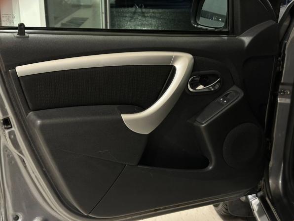 Nissan Terrano III (D10) с пробегом 2015 года, цена 1 335 000 рублей, 118359 км, внедорожник, Автокод Объявления