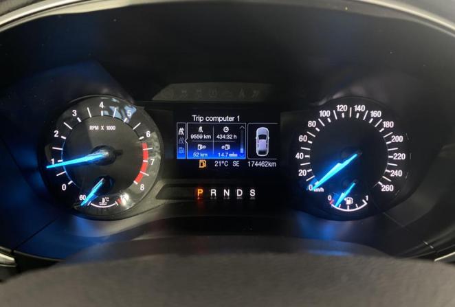 Ford Mondeo V с пробегом 2017 года, цена 900 000 рублей, 174462 км, седан, Автокод Объявления