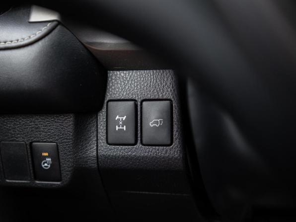 Toyota RAV4 IV (XA40) Рестайлинг с пробегом 2019 года, цена 2 399 000 рублей, 87225 км, внедорожник, Автокод Объявления