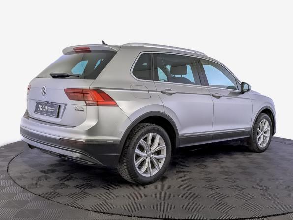 Volkswagen Tiguan II с пробегом 2017 года, цена 2 400 000 рублей, 137141 км, внедорожник, Автокод Объявления
