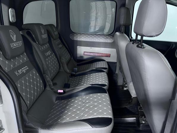 Renault Kangoo II Рестайлинг с пробегом 2017 года, цена 1 064 000 рублей, 176378 км, минивэн, Автокод Объявления