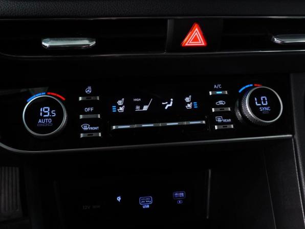 Hyundai Sonata VIII (DN8) с пробегом 2023 года, цена 2 999 000 рублей, 23825 км, седан, Автокод Объявления