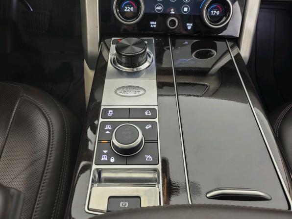 Land Rover Range Rover IV Рестайлинг с пробегом 2018 года, цена 6 700 000 рублей, 220000 км, внедорожник, Автокод Объявления