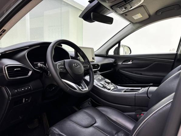 Hyundai Santa Fe IV Рестайлинг с пробегом 2021 года, цена 3 190 000 рублей, 100235 км, внедорожник, Автокод Объявления