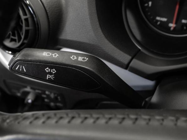 Audi Q2 I с пробегом 2018 года, цена 2 320 000 рублей, 110171 км, внедорожник, Автокод Объявления